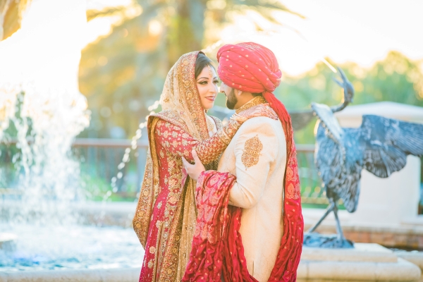 A bride and groom of an Indian wedding in Orlando.